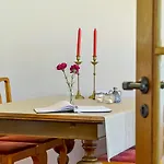Frühstückspension Sweethome 2*