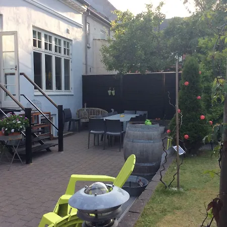 Bed & Breakfast Sweethome 2*